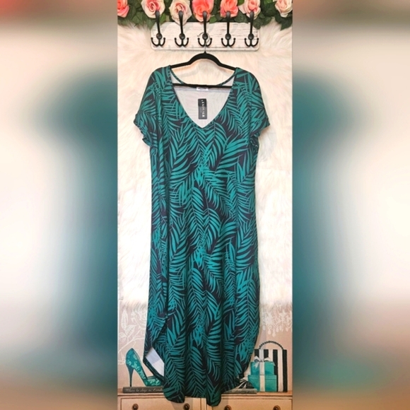 Ekouaer Luxury Longline Lounge Dress - Picture 1 of 9